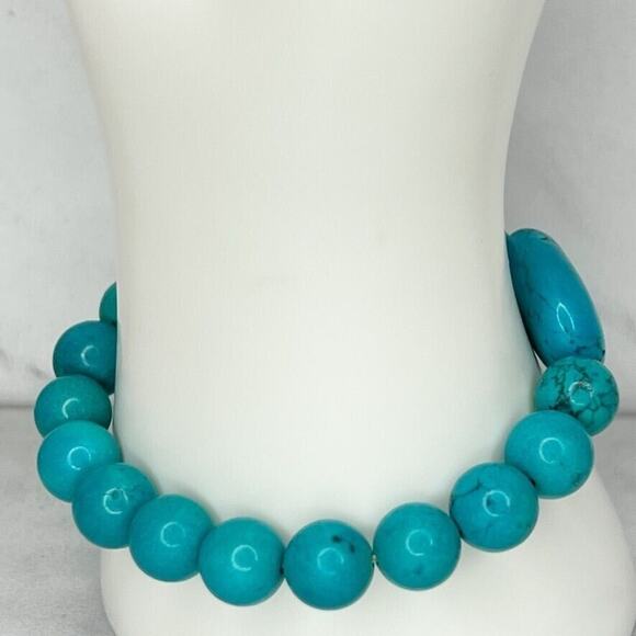 Blue Faux Turquoise Beaded Stretch Bracelet - Picture 5 of 6